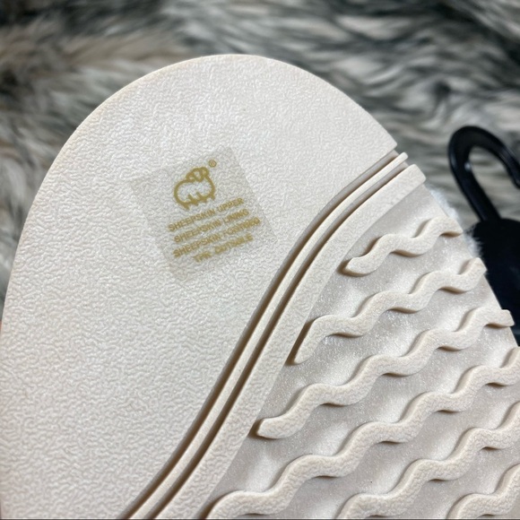 LAMO Sheepskin Alisa Cream Cross Slippers - Picture 8 of 10